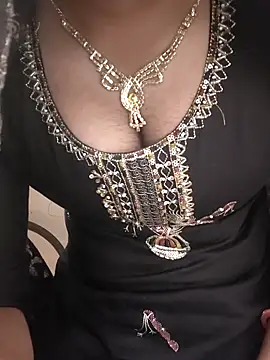 Snapshot of BellaxTrans chatting on 02-17-26, 03:59 BellaxTrans online show from 02-17-26, 03:59