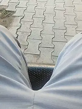 karandeep Bhagat online show from 10-12-25, 03:52