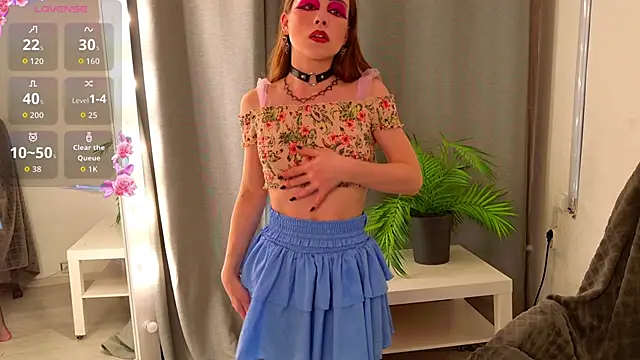 KarenSmitht online show from 10-13-25, 03:57