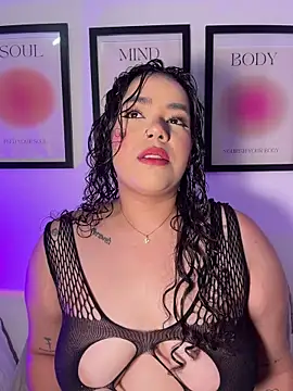 Snapshot of krisstenSantos chatting on 06-22-26, 03:20 krisstenSantos online show from 06-22-26, 03:20