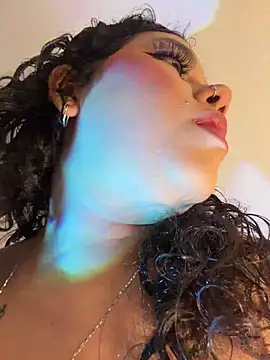 krisstenSantos online show from 04-13-26, 02:54