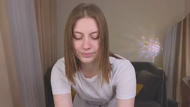 Pink Muse online show from 11-18-25, 03:04