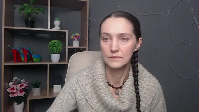 TayaFinch online show from 11-09-25, 01:15