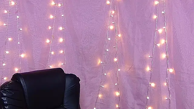 TayaFinch online show from 03-03-26, 01:40