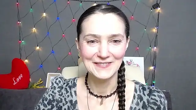 TayaFinch online show from 02-08-26, 01:20