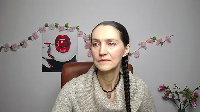 TayaFinch online show from 11-10-25, 01:38