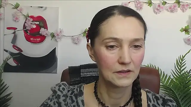 TayaFinch online show from 02-10-26, 01:21