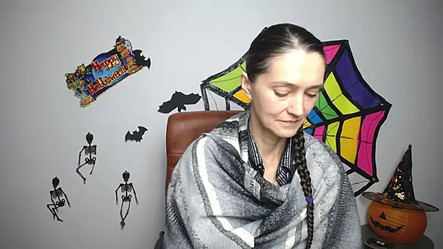 TayaFinch online show from 11-01-25, 02:33