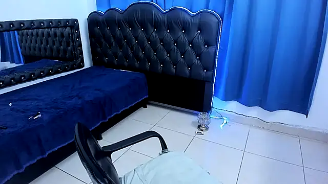 Cordelia Perlman online show from 04-09-26, 01:39