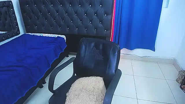 Cordelia Perlman online show from 04-08-26, 01:12