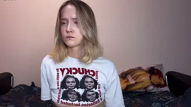 Snapshot of SoftcoreAlly chatting on 10-28-25, 02:38 SoftcoreAlly online show from 10-28-25, 02:38