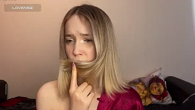 Snapshot of SoftcoreAlly chatting on 10-01-25, 10:20 SoftcoreAlly online show from 10-01-25, 10:20