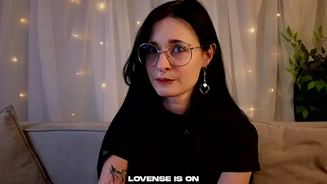 Snapshot of DarcyAspacio chatting on 02-28-26, 11:10 DarcyAspacio online show from 02-28-26, 11:10