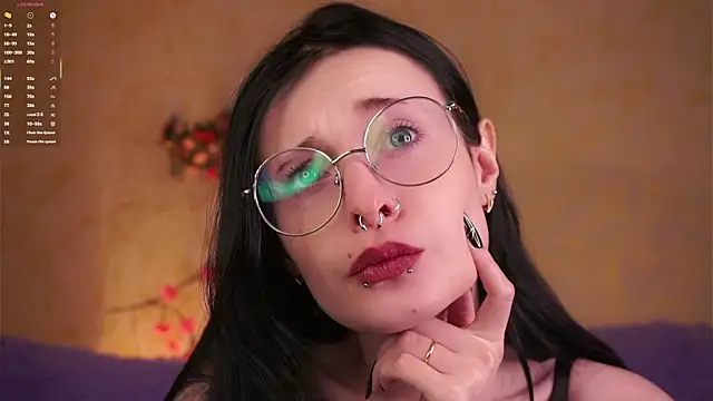 DarcyAspacio online show from 04-06-26, 11:11