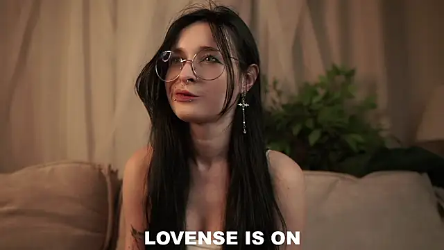 Snapshot of DarcyAspacio chatting on 02-11-26, 11:21 DarcyAspacio online show from 02-11-26, 11:21