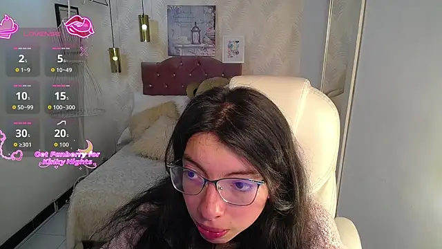 alllyson  online show from 11-04-25, 07:39