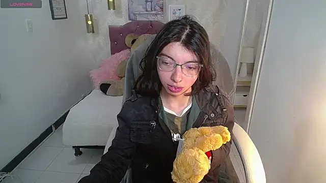 alllyson  online show from 11-25-25, 08:09