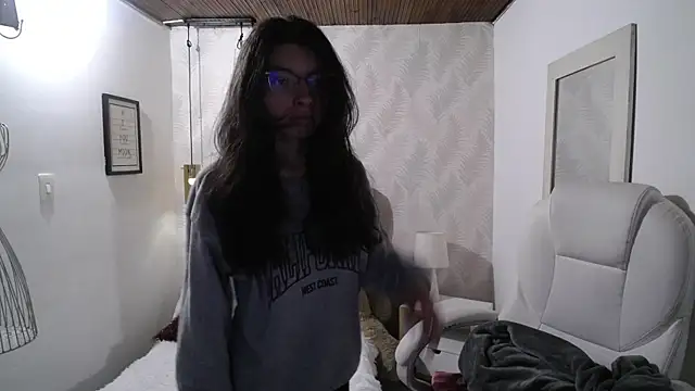 alllyson  online show from 01-08-26, 07:31