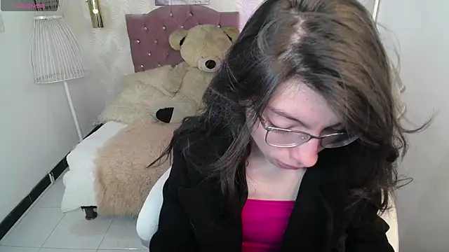 alllyson  online show from 10-04-25, 07:48