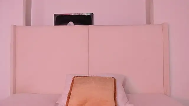 Sofi glow online show from 04-16-26, 09:39