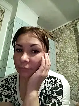 Mia24Blove online show from 10-13-25, 04:30