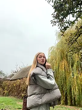 MilaMoone online show from 11-10-25, 12:43