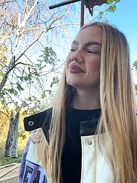 MilaMoone online show from 11-02-25, 11:48