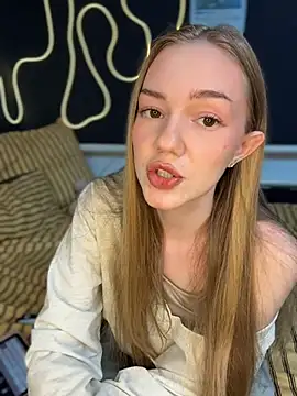 MilaMoone online show from 05-28-26, 11:16