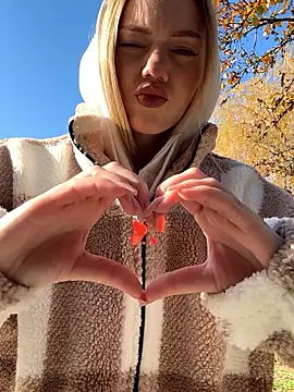 MilaMoone online show from 11-29-25, 09:20