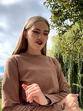 MilaMoone online show from 10-02-25, 10:18