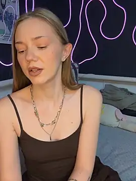 Snapshot of MilaMoone chatting on 02-08-26, 11:08 MilaMoone online show from 02-08-26, 11:08