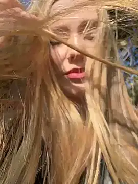 MilaMoone online show from 09-27-25, 10:21