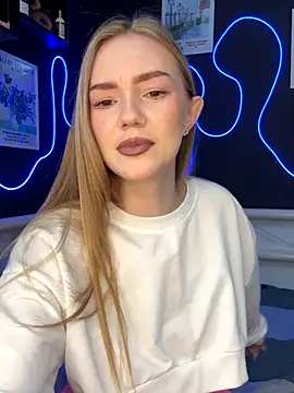 MilaMoone online show from 10-20-25, 11:11