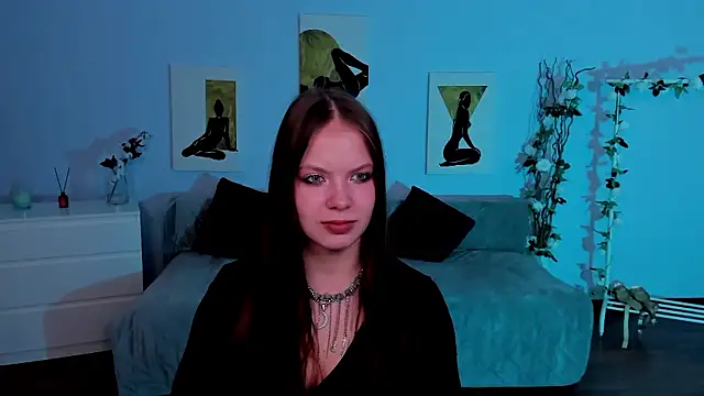 BetsyKiss online show from 01-15-26, 05:05