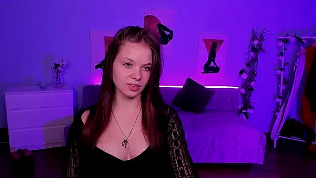 BetsyKiss online show from 04-21-26, 05:08