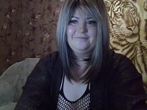 YuliiaSan online show from 12-15-25, 05:46