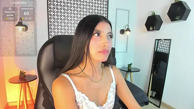 Tiffany Low online show from 03-21-26, 02:54