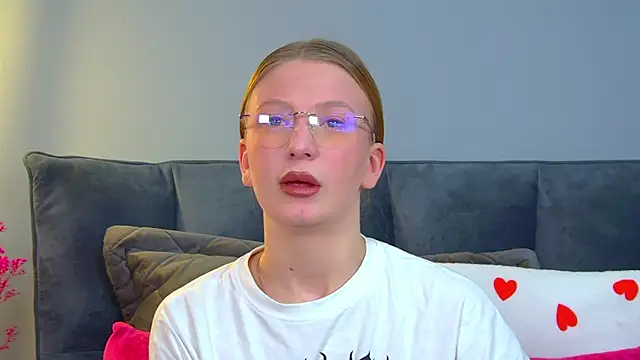 BeatriceBinoche online show from 03-25-26, 06:24