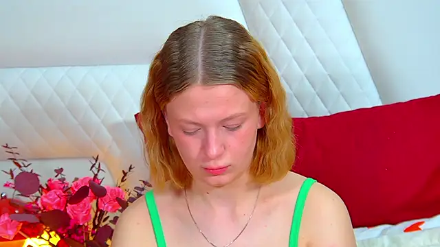 BeatriceBinoche online show from 04-18-26, 07:58