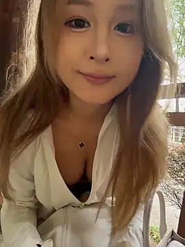 yuki june online show from 04-21-26, 08:10