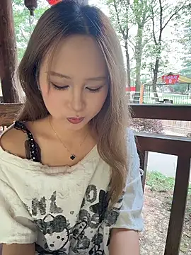 yuki june online show from 05-11-26, 07:10