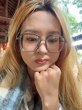 yuki june online show from 12-22-25, 08:47