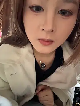 yuki june online show from 02-11-26, 08:58