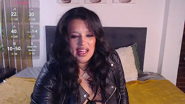 Andrea secret  online show from 12-15-25, 05:08