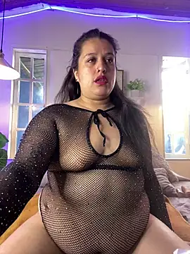 Snapshot of Andrea_secret_ chatting on 06-14-26, 02:40 Andrea secret online show from 06-14-26, 02:40