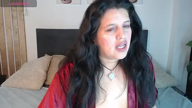 Andrea secret  online show from 10-19-25, 03:04