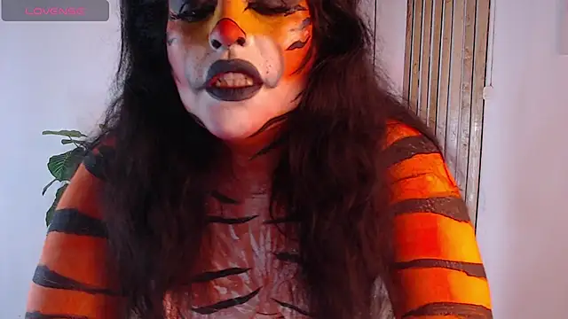 Andrea secret  online show from 10-26-25, 03:12