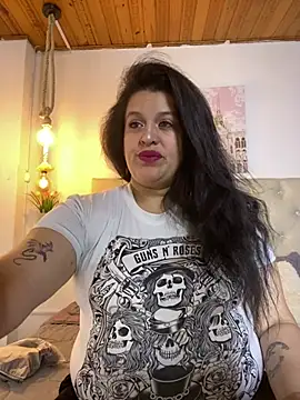 Snapshot of Andrea_secret_ chatting on 07-16-26, 01:52 Andrea secret online show from 07-16-26, 01:52