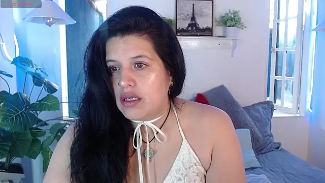 Andrea secret  online show from 12-22-25, 12:38