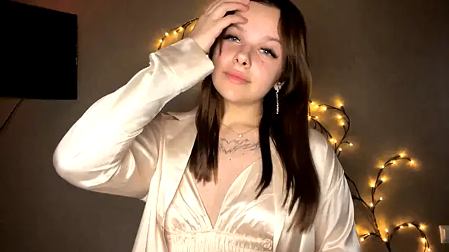 Snapshot of Vickypiki chatting on 09-30-25, 03:29 Vickypiki online show from 09-30-25, 03:29